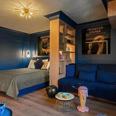 Maison O Ultramarin *